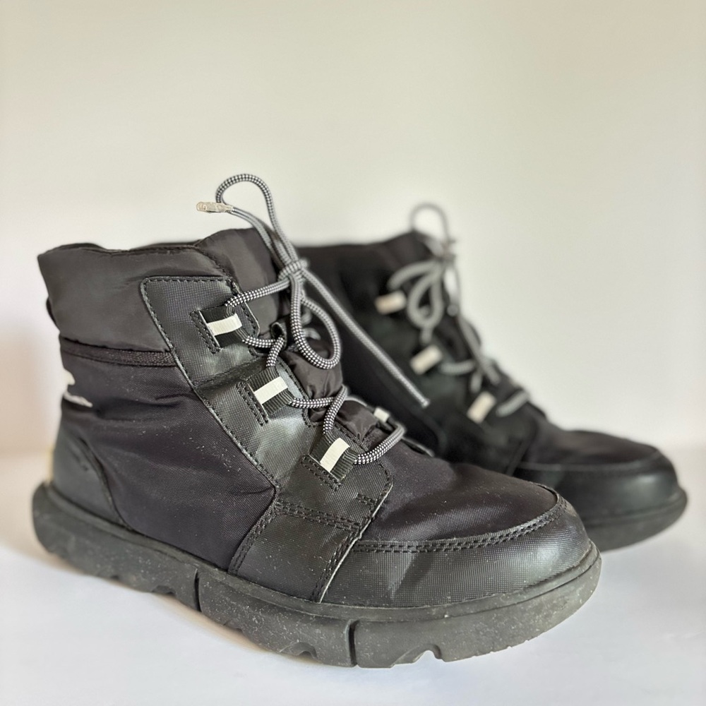 Sorel Women’s Black Lace-Up Boots